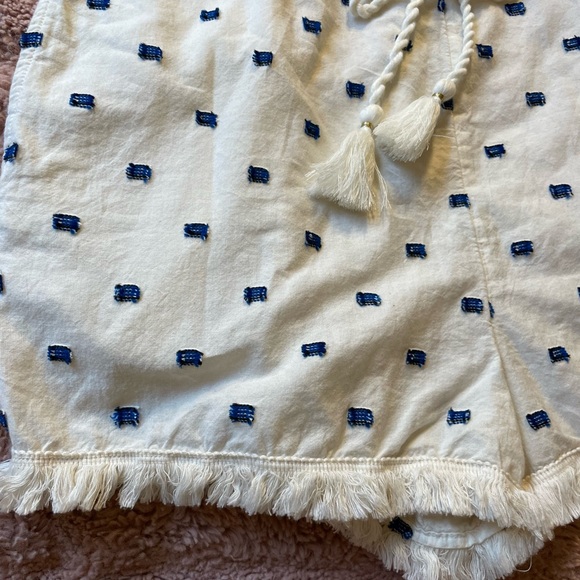 NWOT Aerie Summer Embroidered Romper - Picture 3 of 6